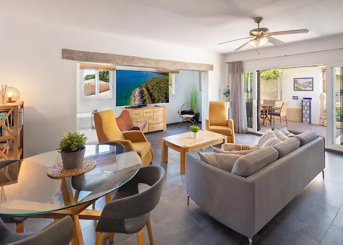 Villa Family Mijas-costa Close To The Fuengirola