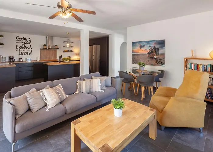 Family Mijas-costa Close To The 别墅