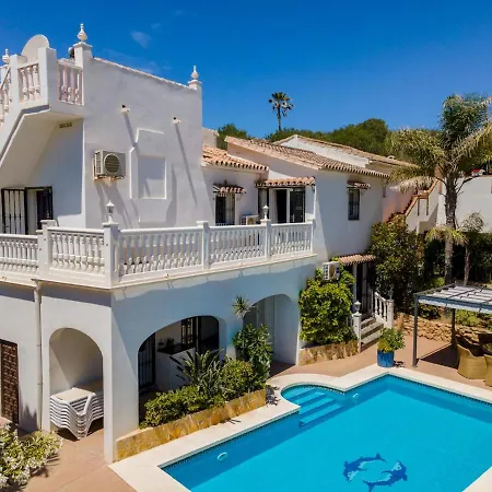 Family Mijas-costa Close To The フエンヒロラ